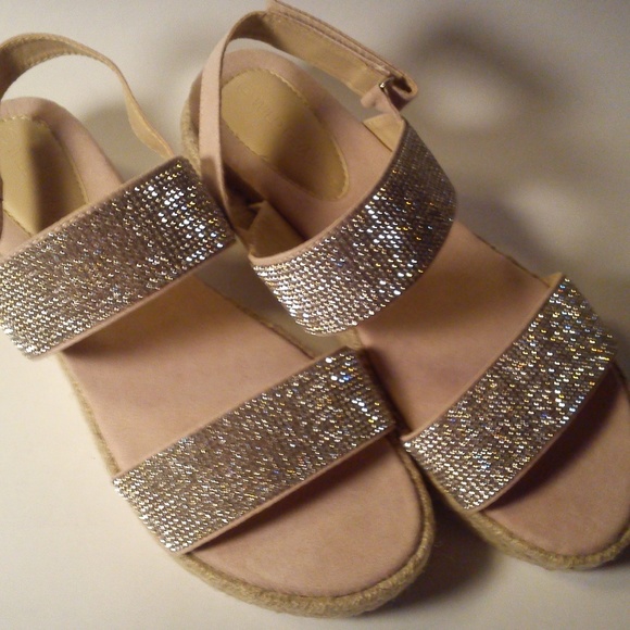 GUESS New Ladies Clutch Purse ***MAKE AN OFFER*** - Picture 4 of 8